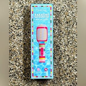 COPY - ‘Packed Party’ Karaoke Microphone W/LED Lights